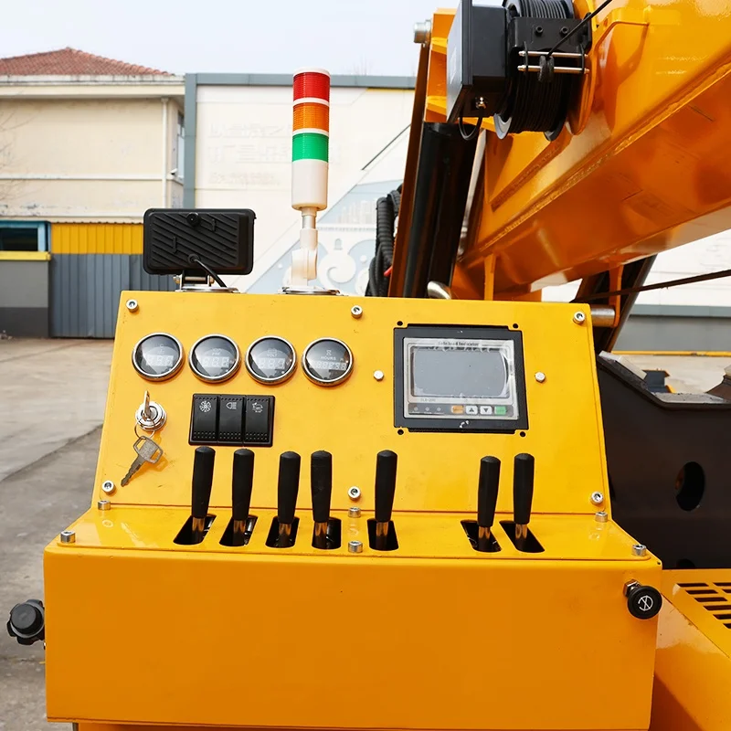 Small Mobile Spider Crane 5 To - Heavy Equipment Crane recension och pris